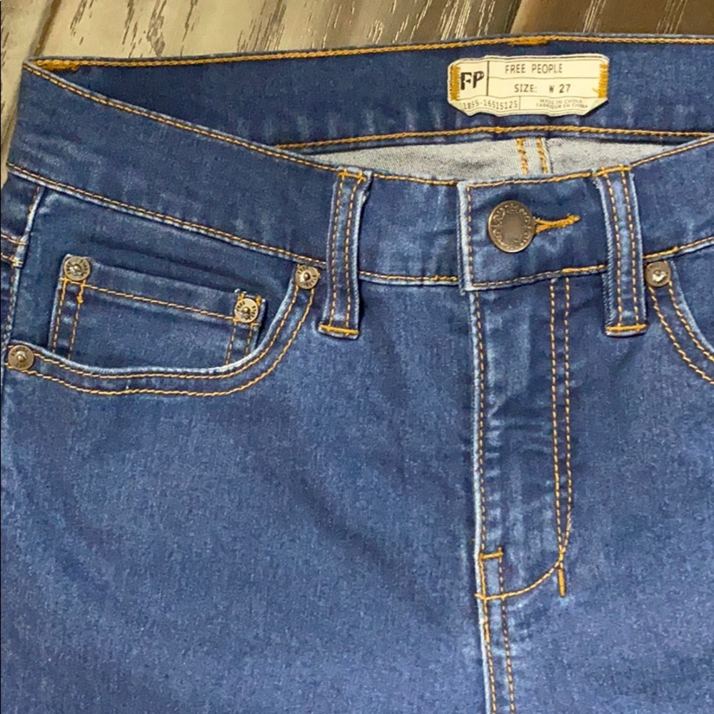 SOLD! Free People Dallas Blue Stretch Flare Jeans - Picture 4 of 7